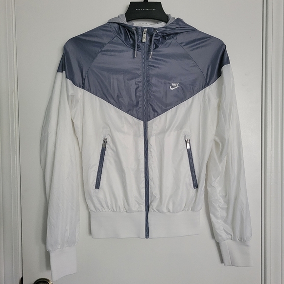 Nike Windbreaker The Windrunner Womens Small Front Zip Gray White - Picture 2 of 14